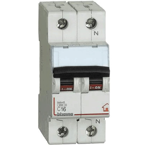 Bticino magnetotermico 1+N 4,5KA 16A FC810NC16